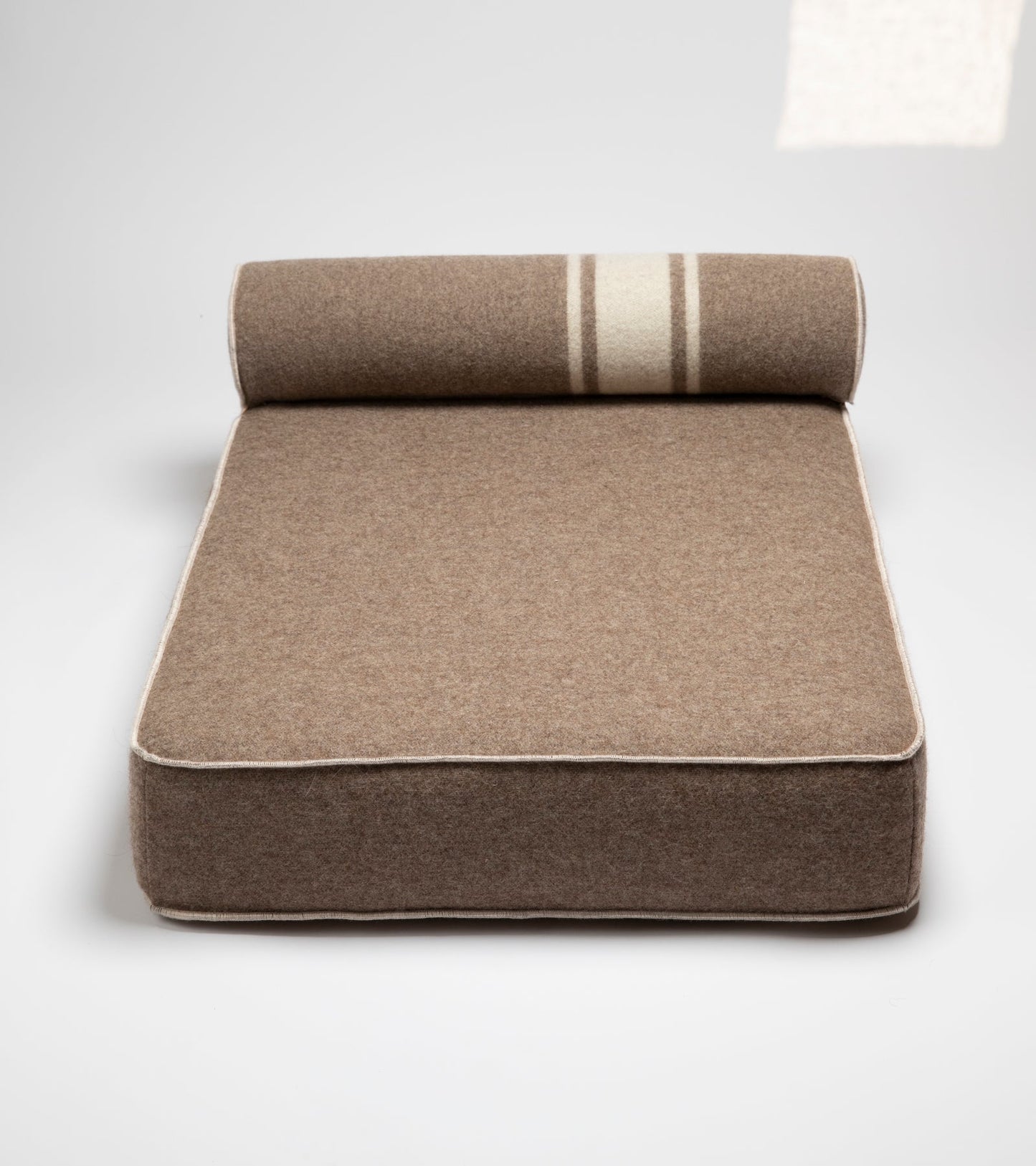 GIAMPAOLO DAY BED FOR DOGS IN RECYCLED WOOL