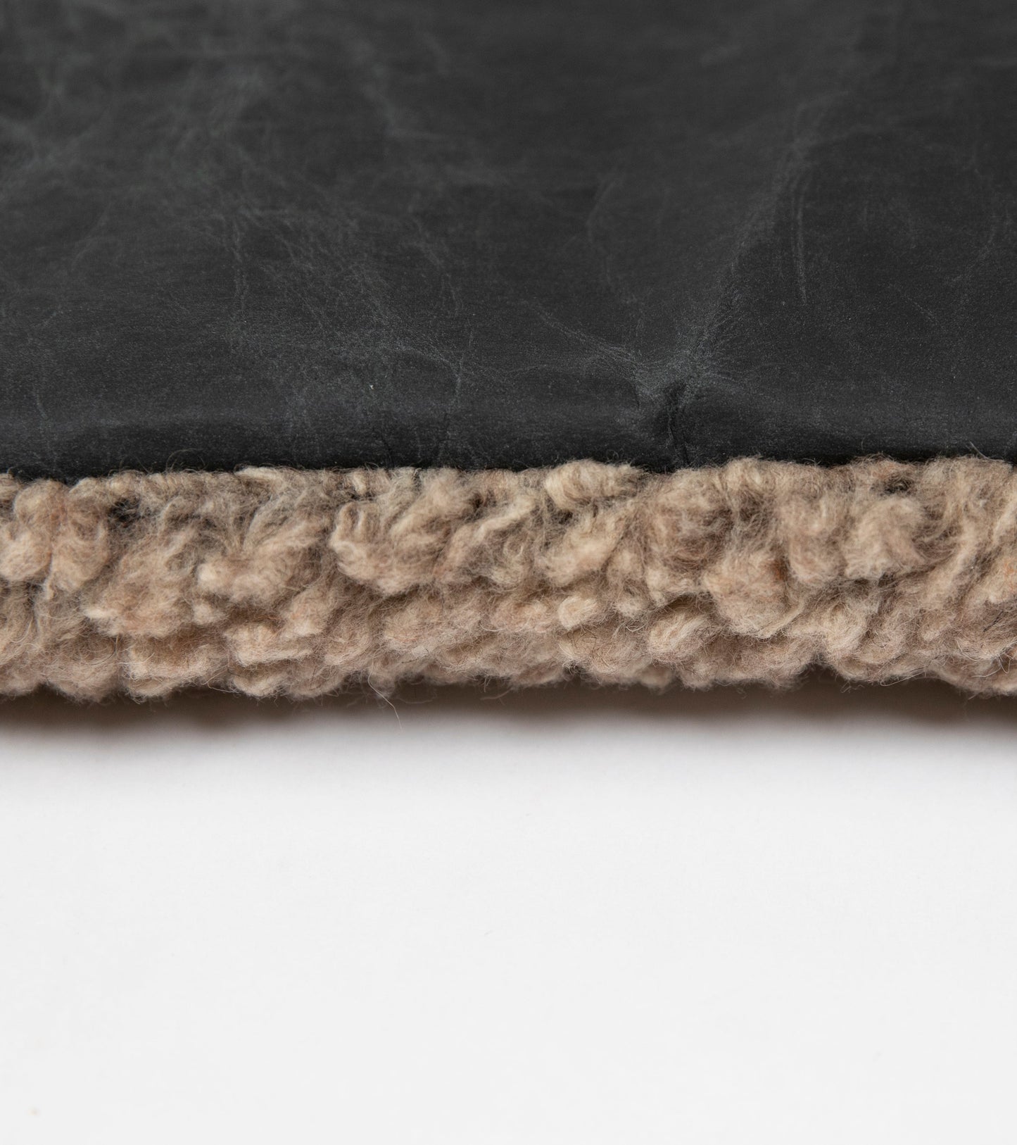 RICHARD - THIN DOG CUSHION IN WOOL