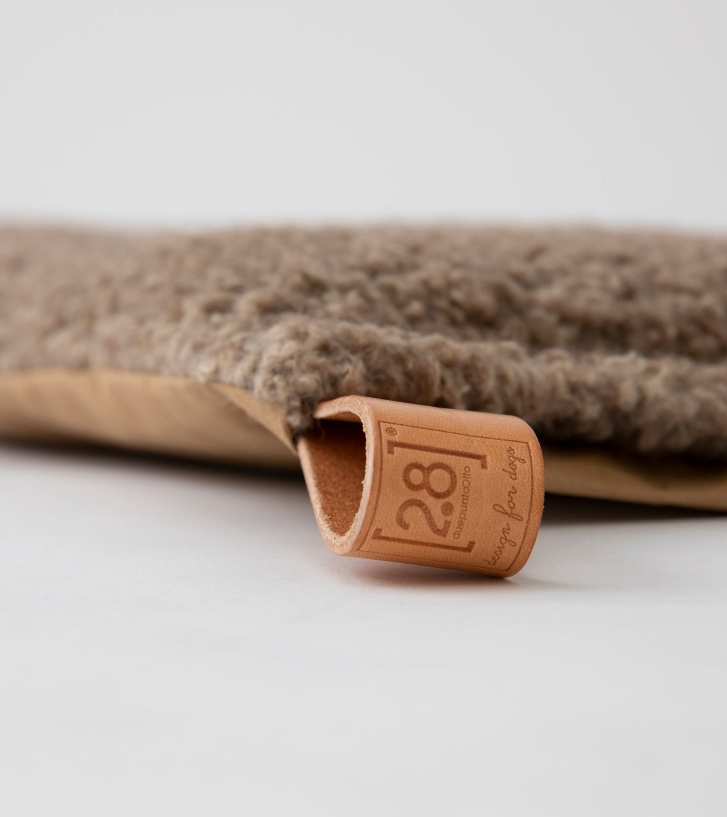 RICHARD - THIN DOG CUSHION IN WOOL