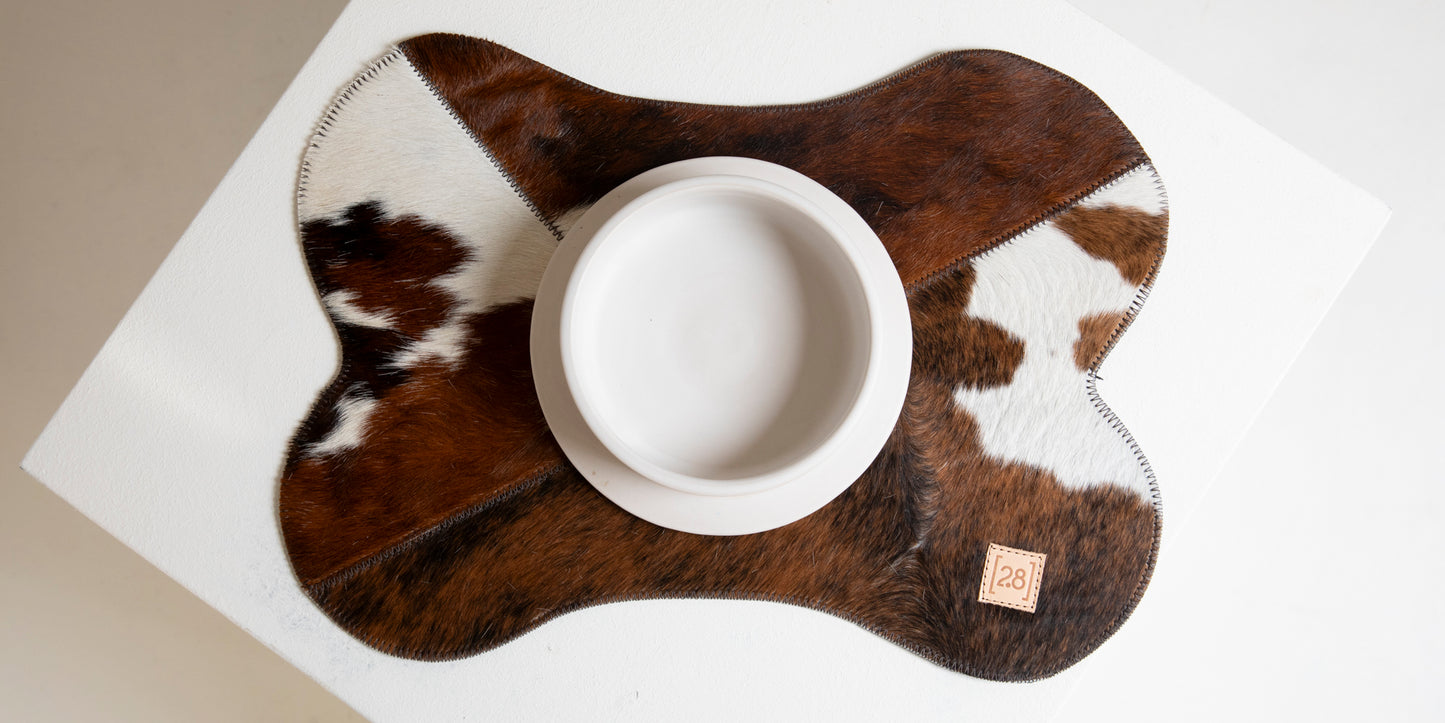 BRUCE DOG PLACEMAT COWHIDE