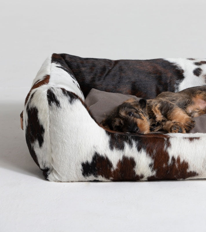 HENRI-COWHIDE LEATHER BED