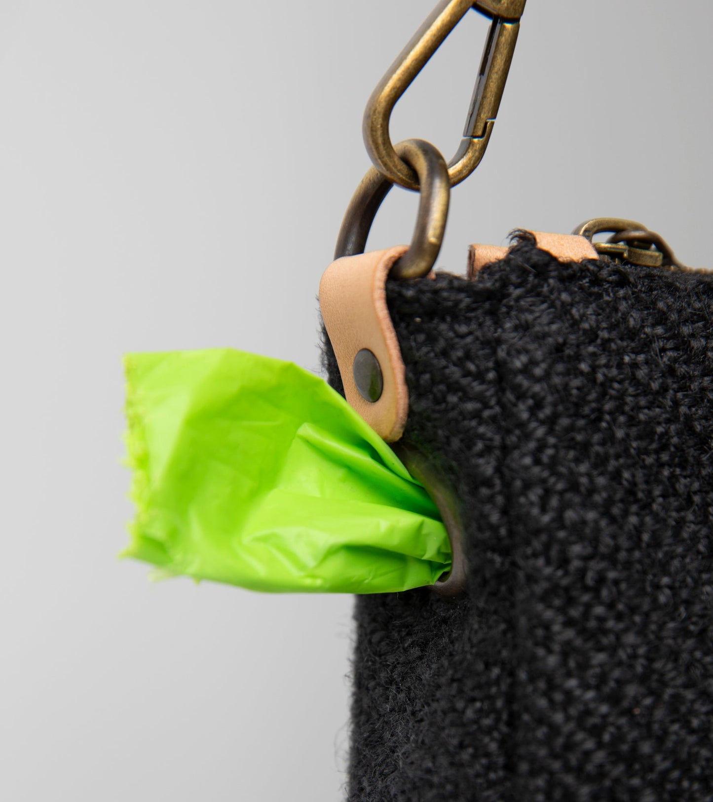 MINI INGE-JUTE POUCH WITH STRAP