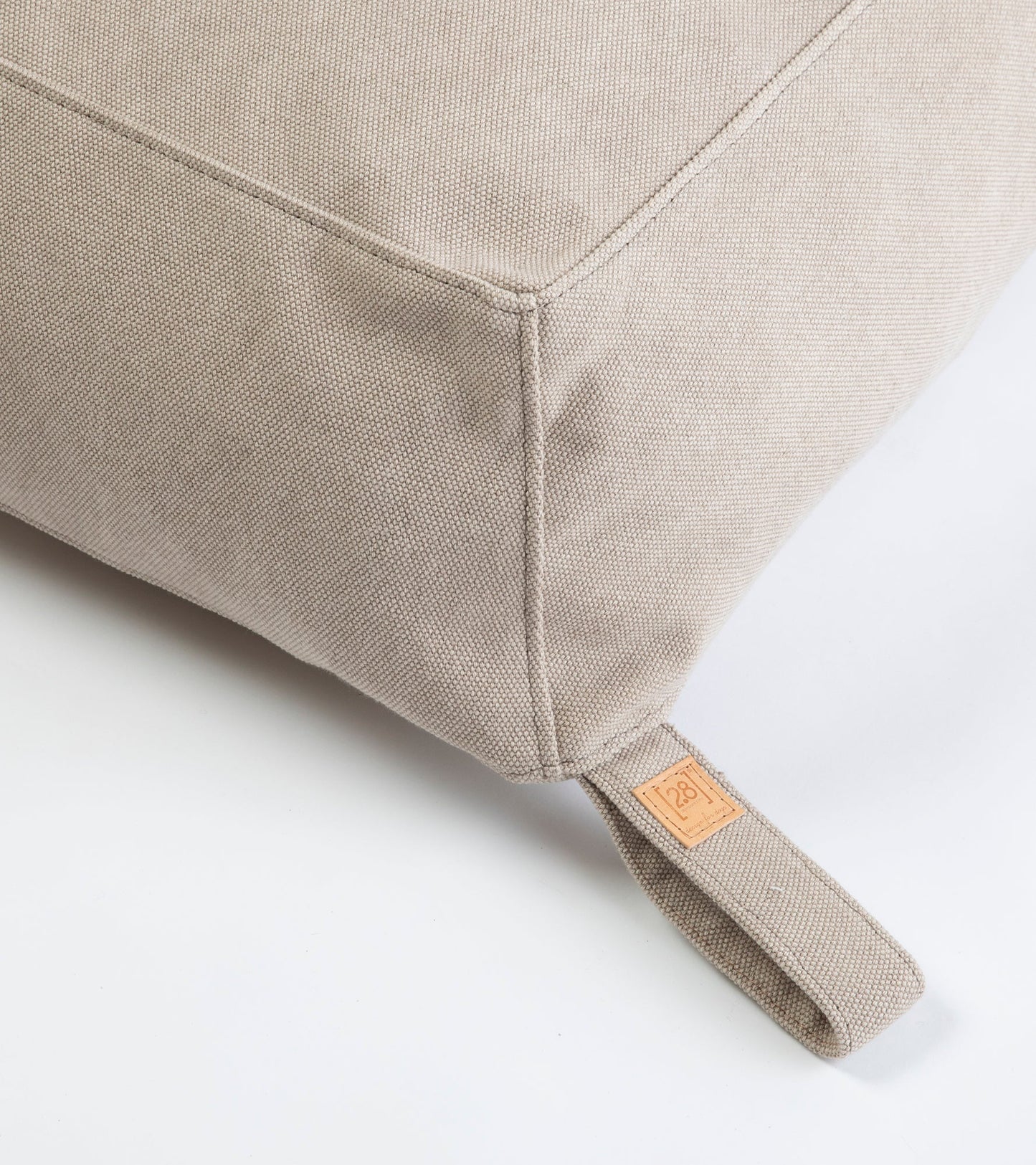YOUSUF-DOG CUSHION IN ORGANIC COTTON