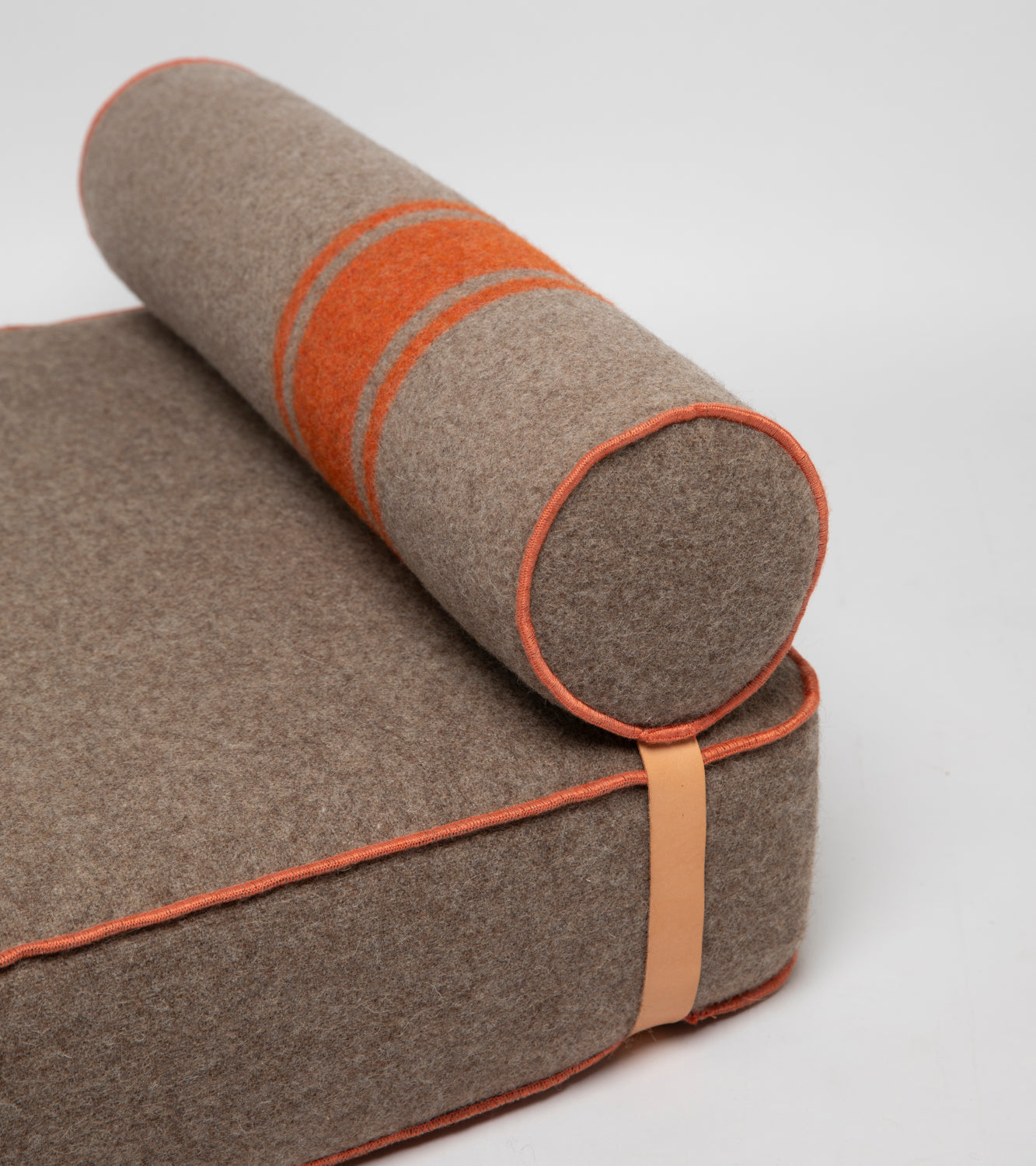 GIAMPAOLO DAY BED FOR DOGS IN RECYCLED WOOL