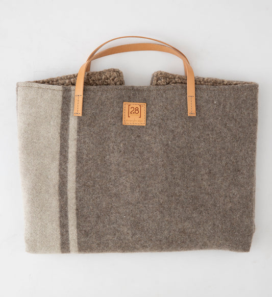 STEVE DOG TRAVEL MAT RECYCLED WOOL