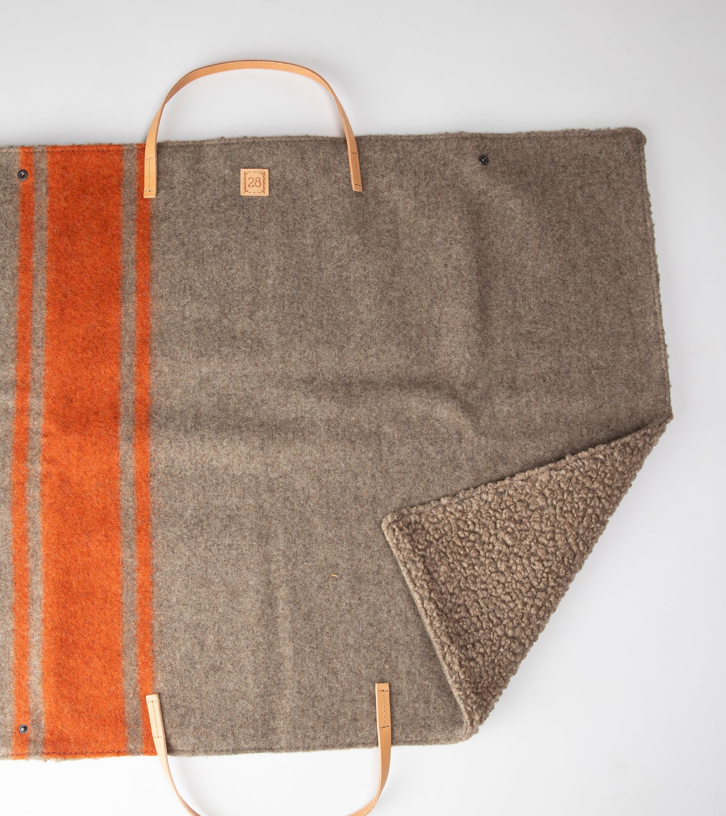 STEVE DOG TRAVEL MAT RECYCLED WOOL