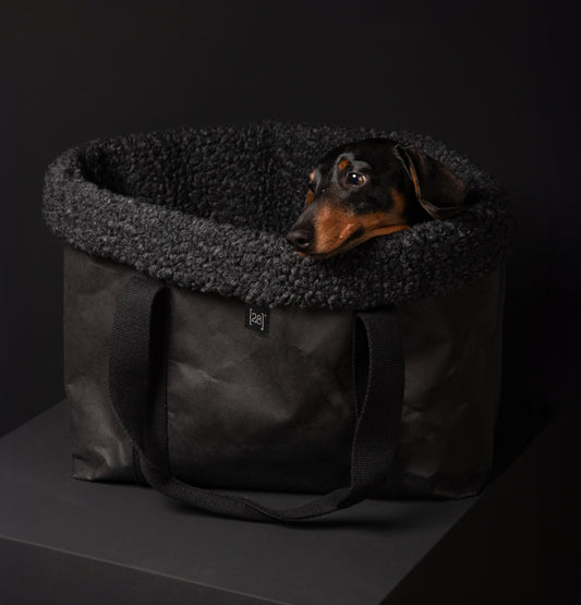 DOROTHEA CHARCOAL – DOG BAG WITH BOUCLÉ WOOL