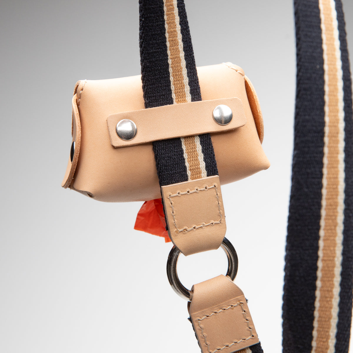 GERDA - NATURAL LEATHER POOP BAG HOLDER