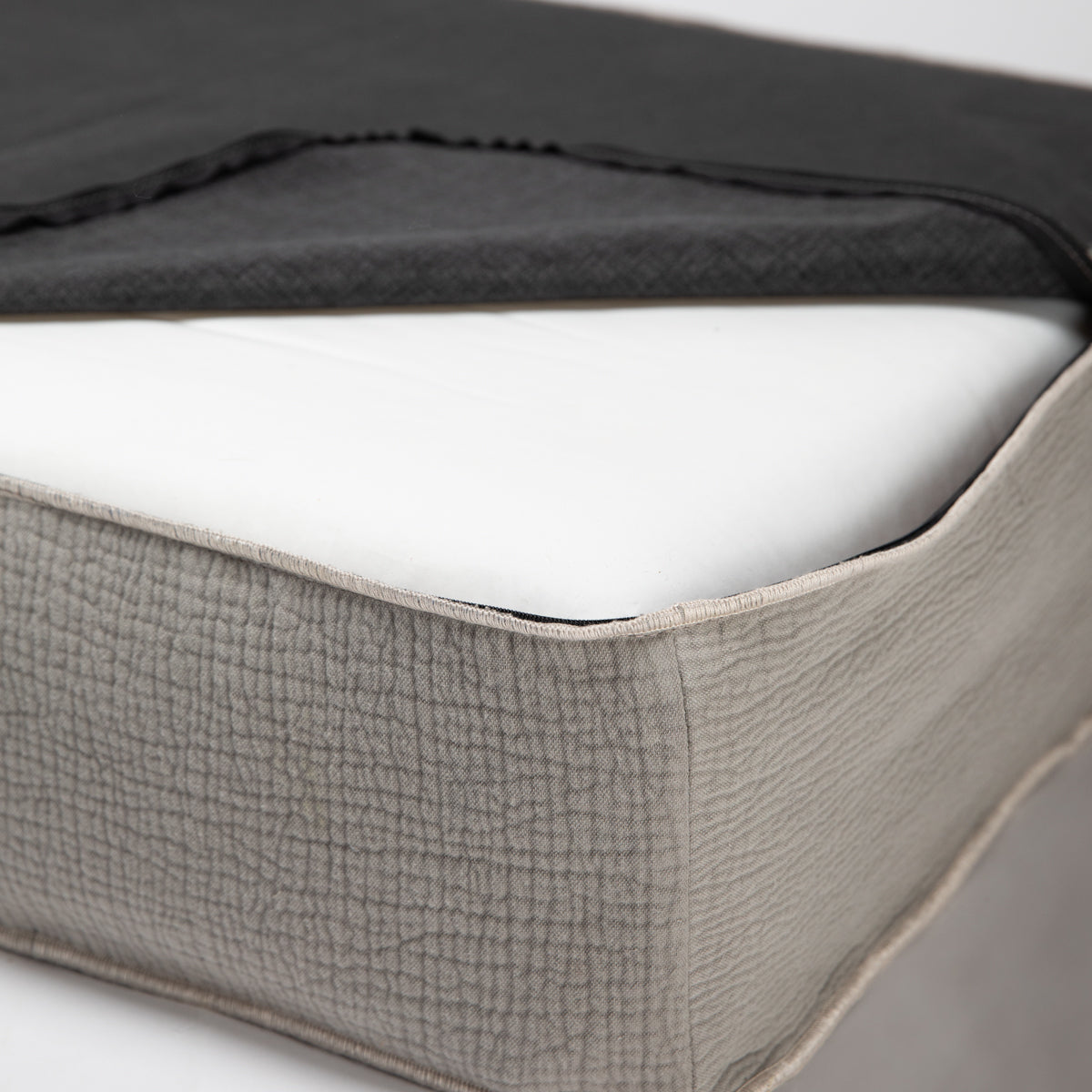 GIAMPAOLO DAY BED FOR DOGS IN COTTON