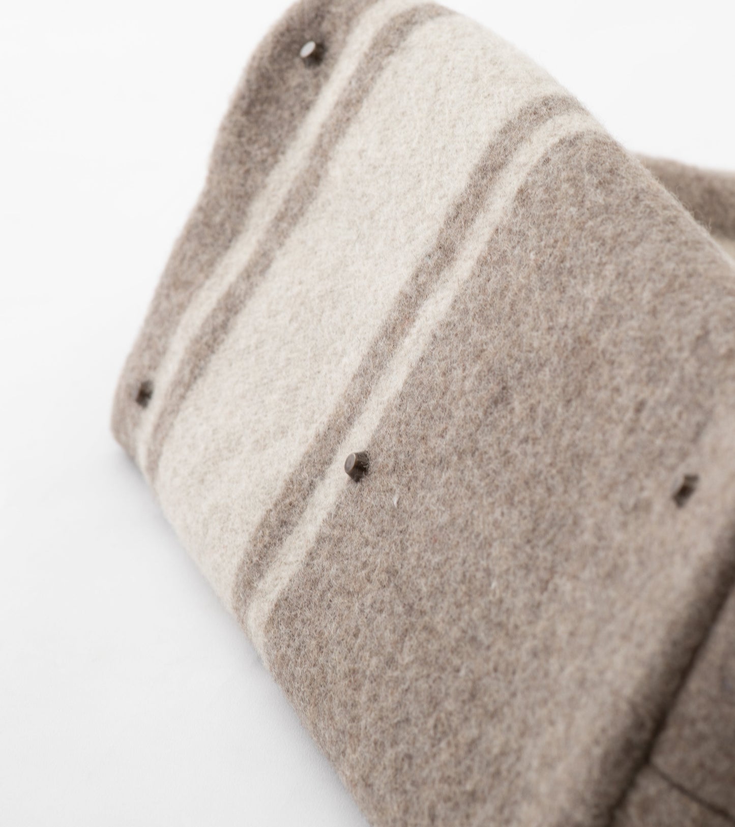 INGE RECYCLED WOOL