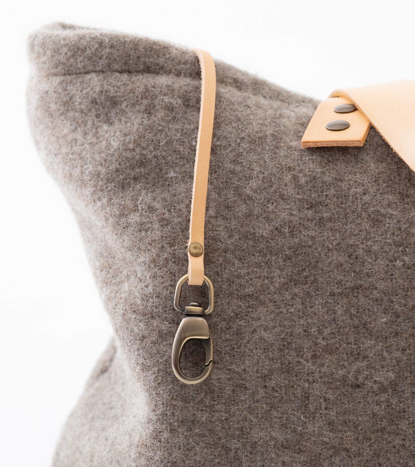 INGE RECYCLED WOOL