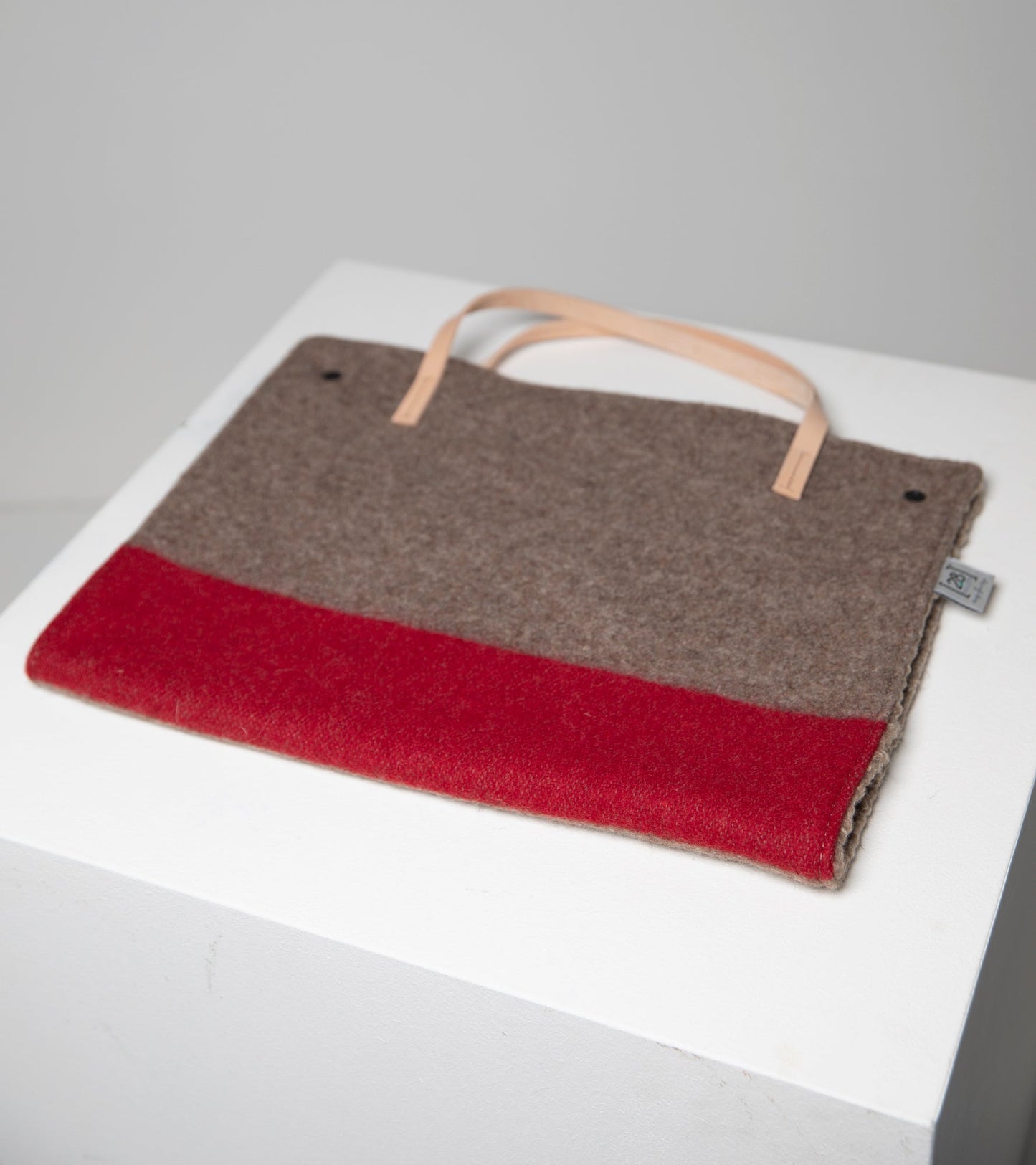 MINI STEVE DOG TRAVEL MAT RECYCLED WOOL