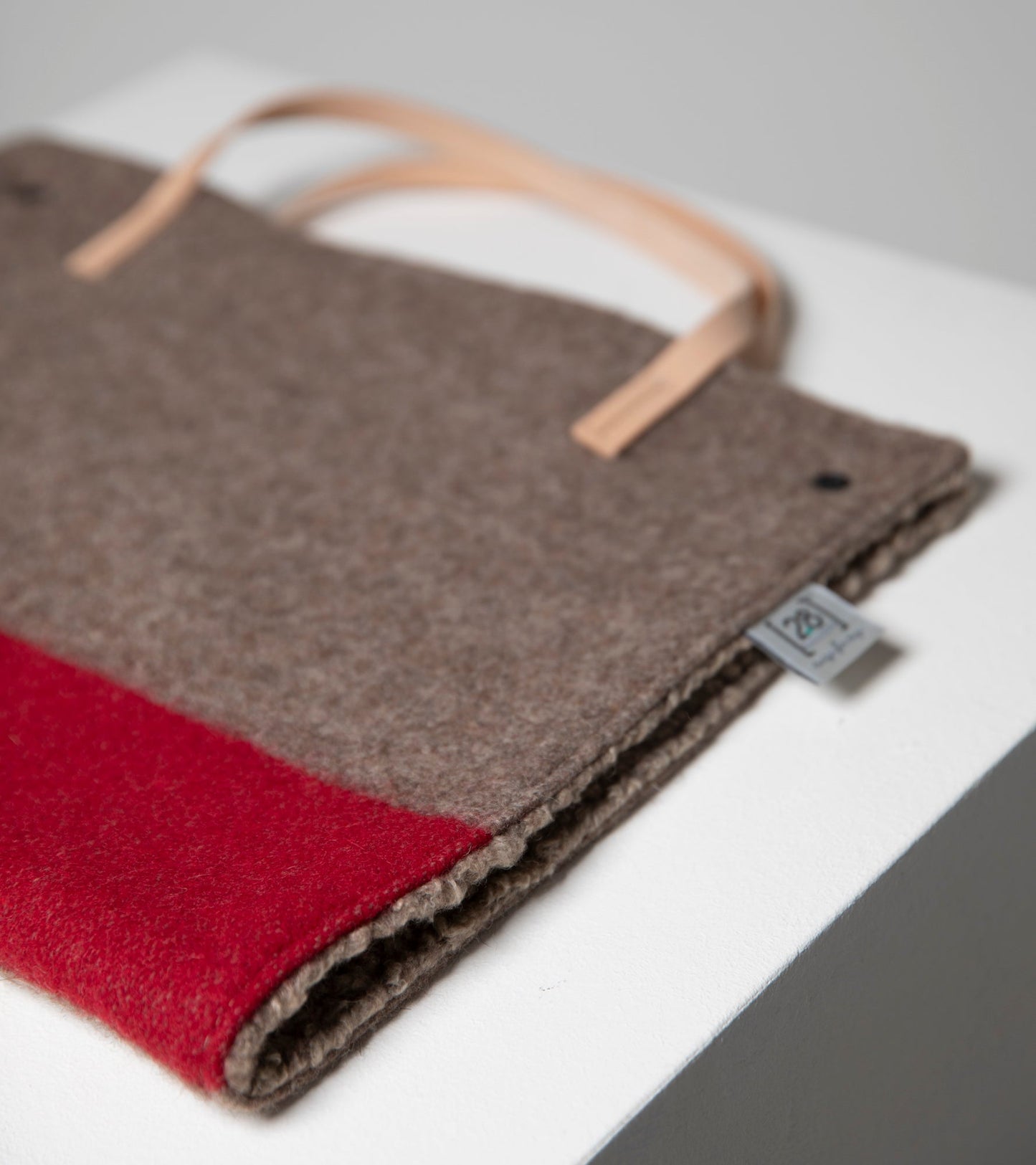 MINI STEVE DOG TRAVEL MAT RECYCLED WOOL